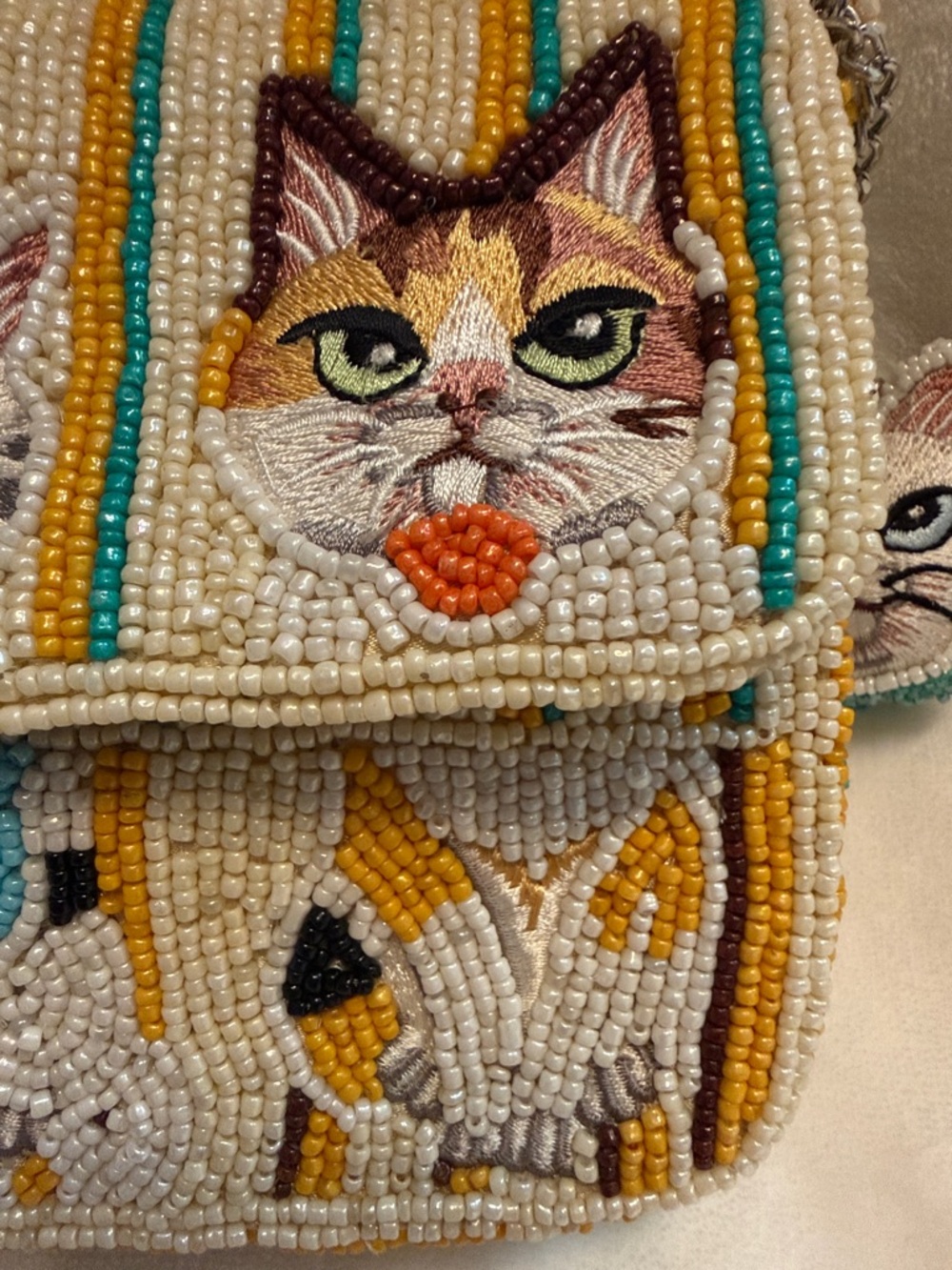 Beaded Cat Pattern Shoulder Bag - Picture 11 of 13